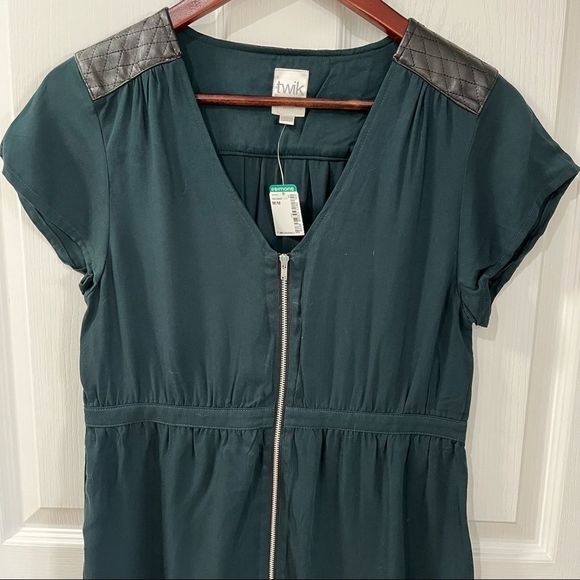 Twik emerald green short sleeve zipper front dress size medium - Picture 3 of 11